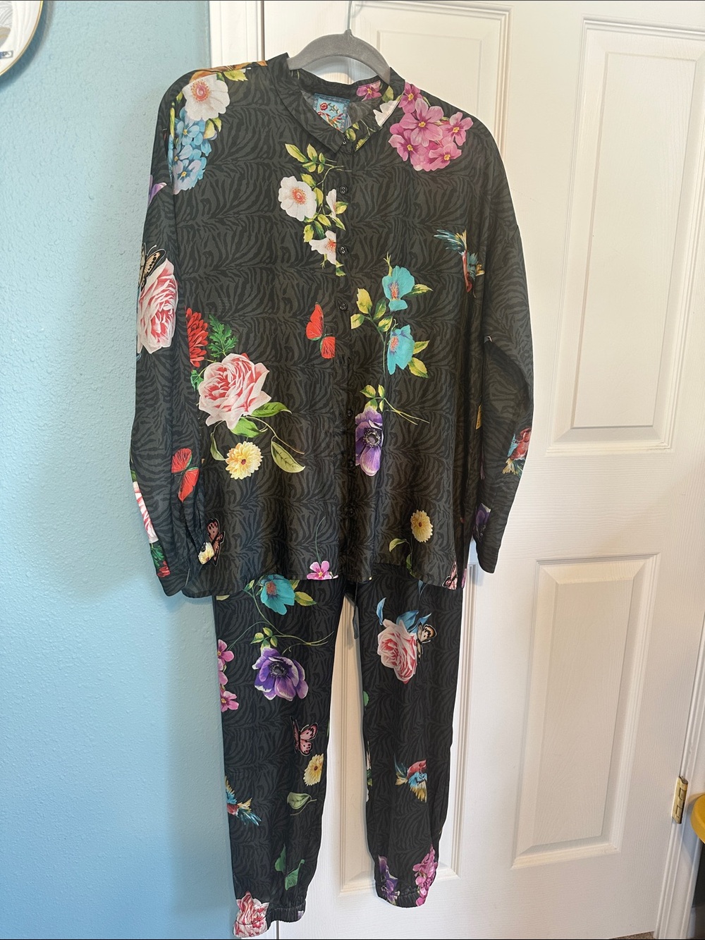 Johnny Was 100% Silk Floral Button-Up Top and Pants Set size S